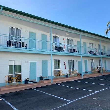 Central Point Motel Mount Isa Bagian luar foto