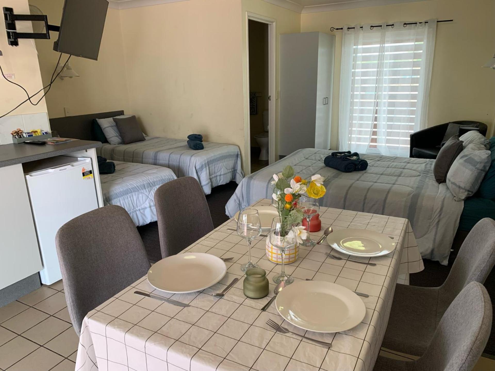 Central Point Motel Mount Isa Bagian luar foto